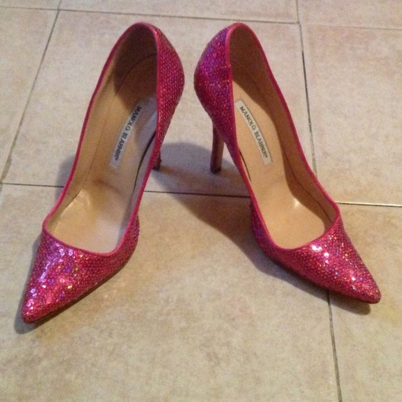 Manolo Blahnik Shoes - Manolo Blahnik Allover Pink Sequins 4" Heel Pump